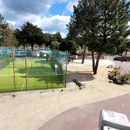 בית נופש Le Assinie - Camping Du Bois Masson סן ז'אן דה מון